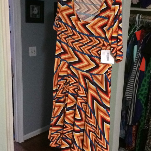 Lularoe - Picture 2 of 3